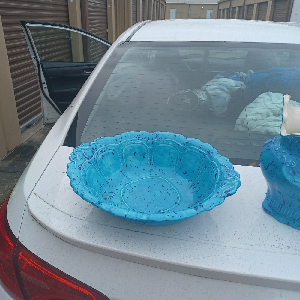 Pottery - Picture 3 of 4